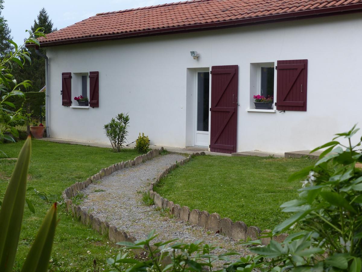 Gite Botiga Saint-Jean-le-Vieux  Екстериор снимка